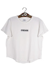 Tricou GYMSHARK alb mărime M vedere din față second-hand premium