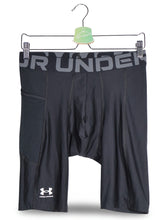Blugi scurti Under Armour negru mărime W32 vedere din față second-hand premium