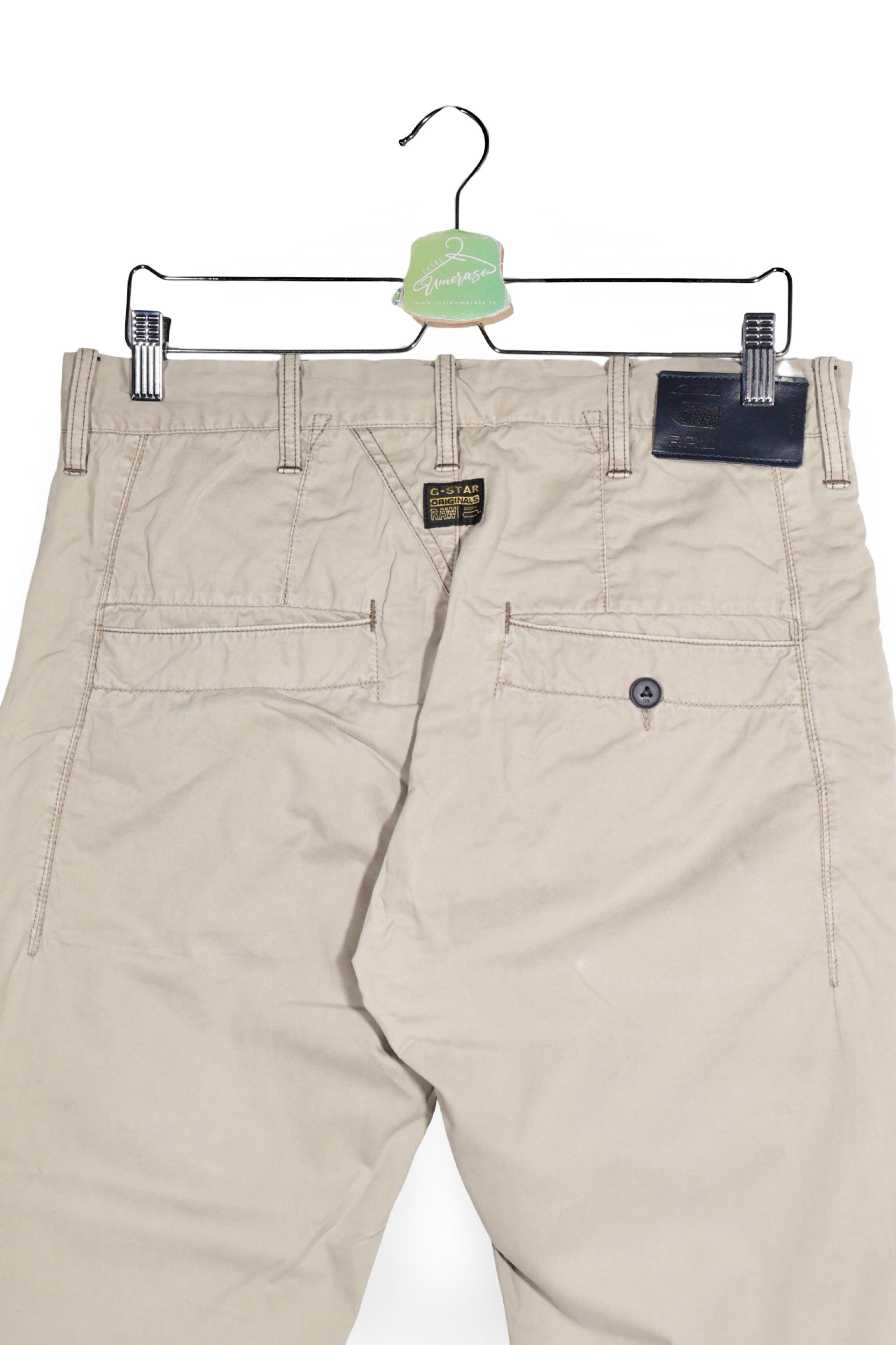 Pantaloni - G-STAR bej din bumbac cu croială dreaptă și buzunare utilitare – M – Bărbați - spate