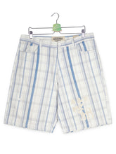 Pantaloni scurti Abercrombie & Fitch alb cu dungi albastre mărime XL vedere din față second-hand premium