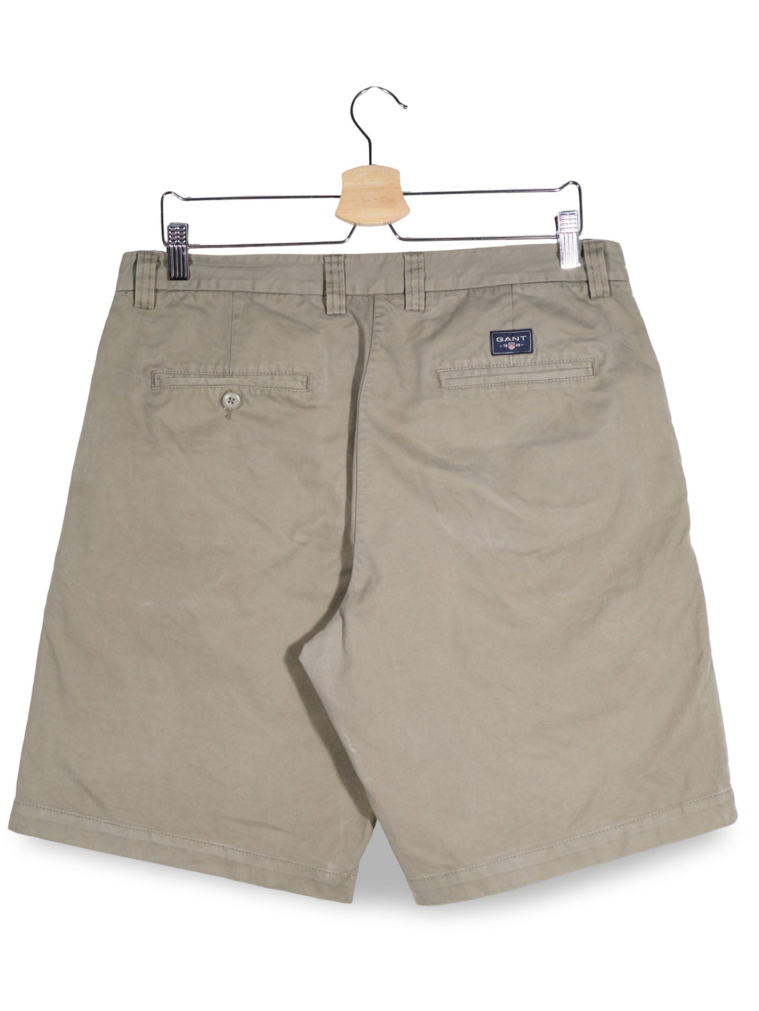 Pantaloni scurti GANT bej mărime M vedere din spate second-hand premium