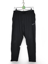 Pantaloni Nike - marimea XXL - Barbati