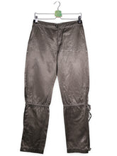 Pantaloni Bogner Jeans gri-olive metalizat mărime M vedere din față second-hand premium