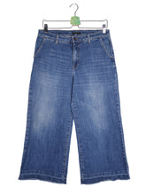 Blugi Sisley albastru denim mărime W30 vedere din față second-hand premium