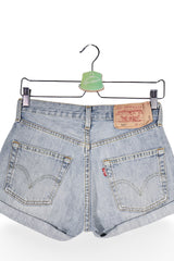 Blugi scurți - Levi's albaștri deschiși din denim cu tiv răsucit – S – Femei - spate