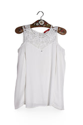 Top - Guess alb cu dantela si croiala lejera – XS – Femei - fata