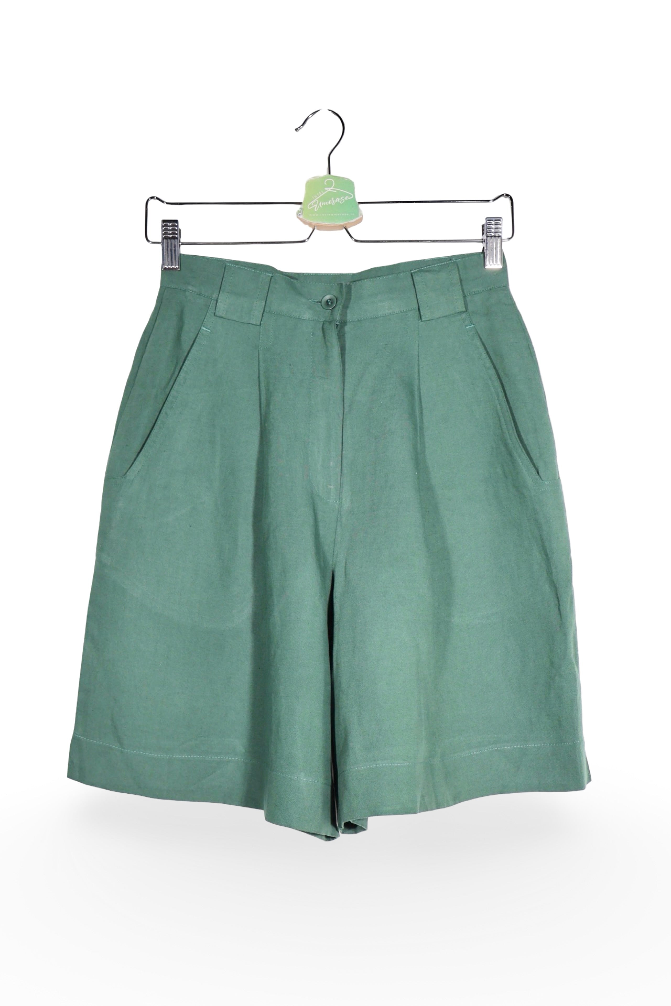 Pantaloni scurți - Vintage verde salvie din in si vascoza, cu croiala ampla – M – Femei - fata
