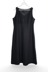 Rochie - Lands' End neagră cu croială simplă și decolteu în V – L – Femei - fata