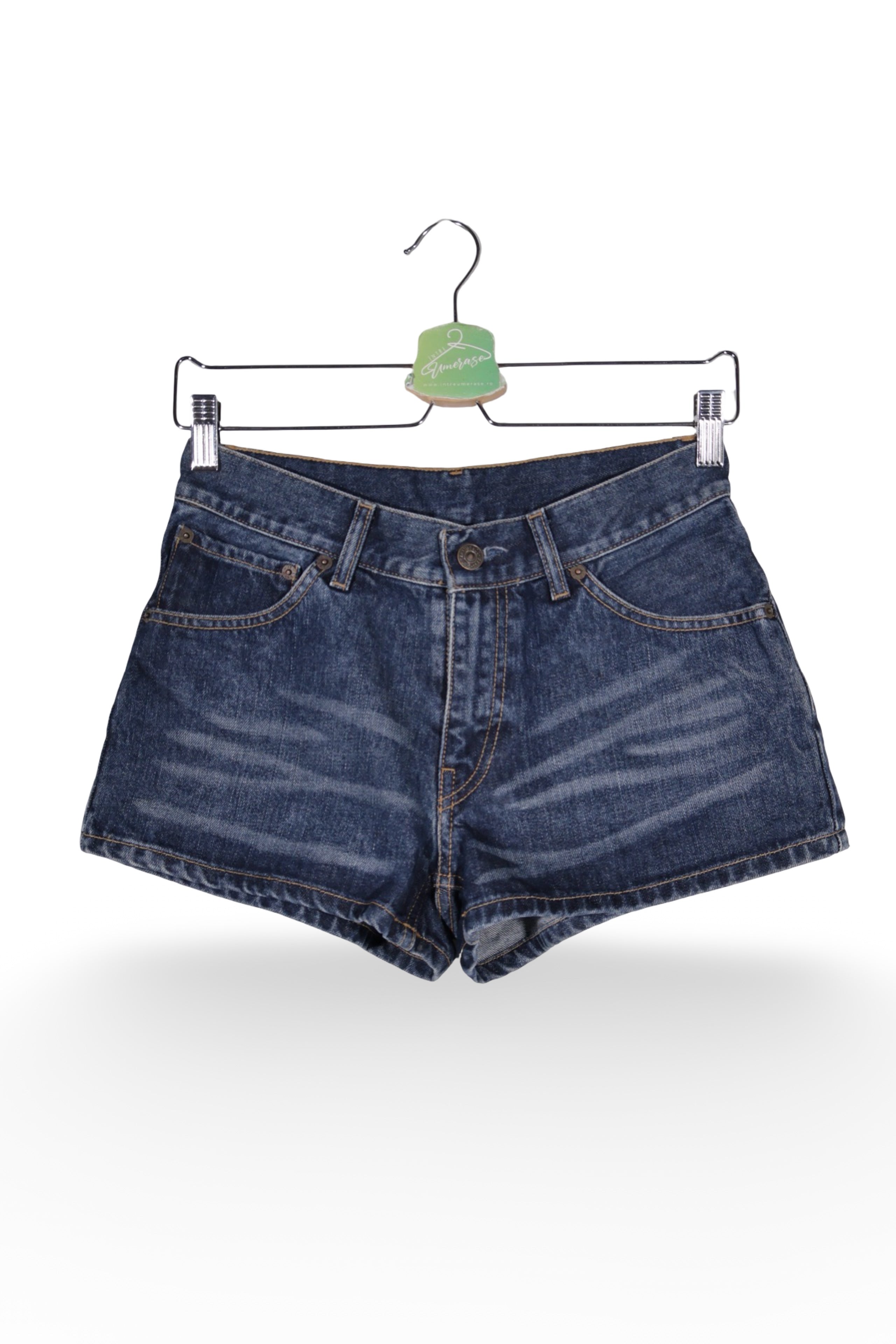 Blugi scurți - Levi's albaștri din denim cu croială scurtă – S – Femei - fata