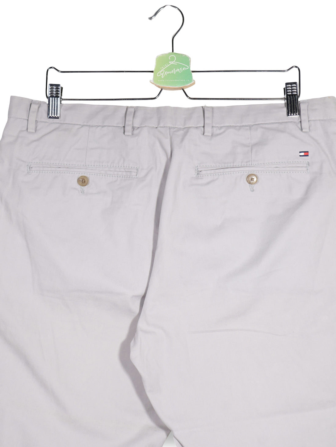 Pantaloni Tommy Hilfiger gri deschis mărime L detaliu material și croială second-hand premium