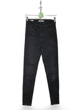 Blugi Levi's - marimea S W27 - Femei