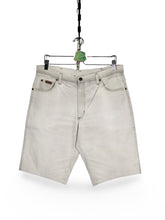 Blugi scurti Wrangler - marimea M/L - Barbati
