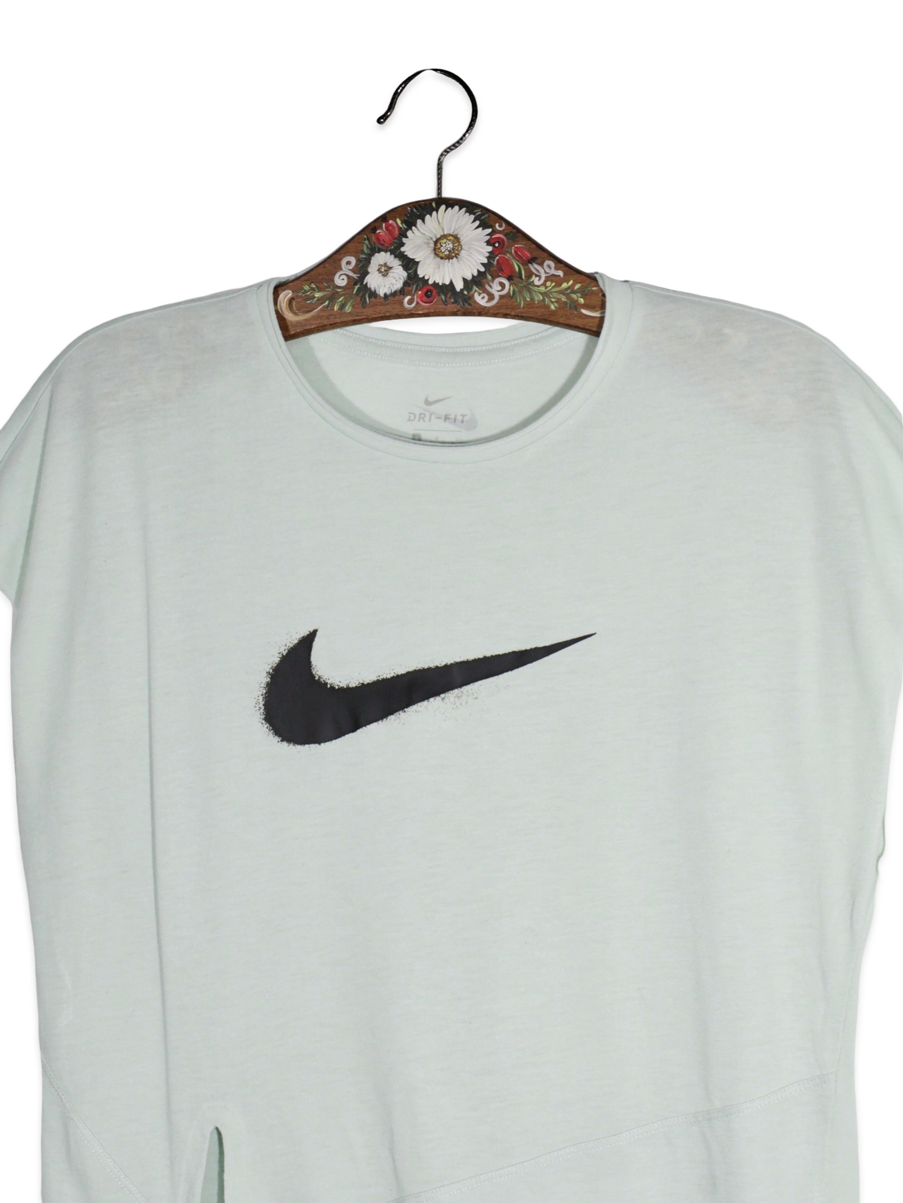 Tricou NIKE gri deschis cu logo supradimensionat – S – Femei - imagine 2