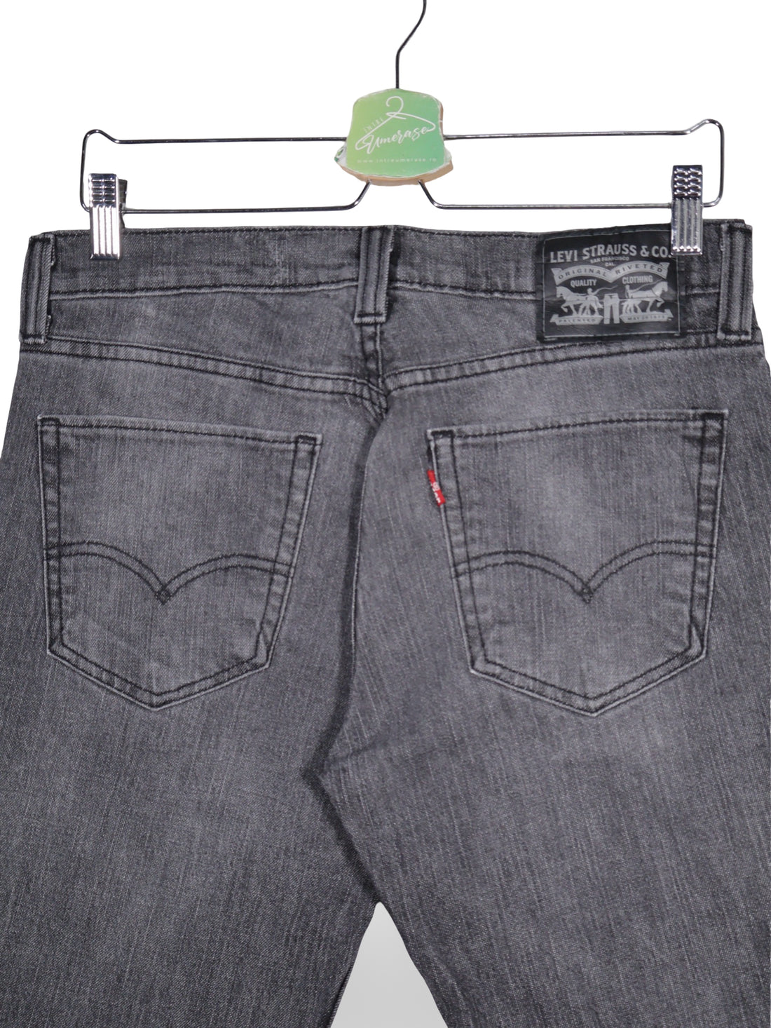 Blugi scurți denim gri inchis cu croiala dreapta – Levi's – S – Bărbați - detaliu