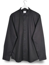Camasa JACK&JONES negru mărime XL vedere din față second-hand premium