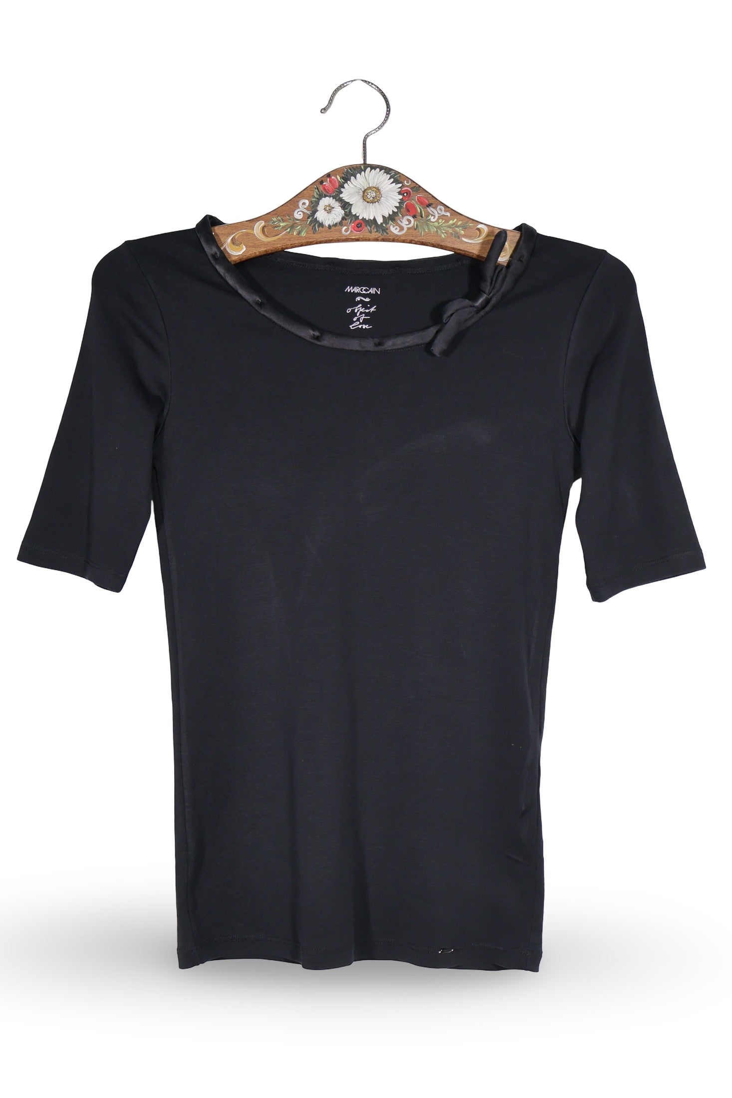 Tricou MARC CAIN negru mărime XS vedere din față second-hand premium