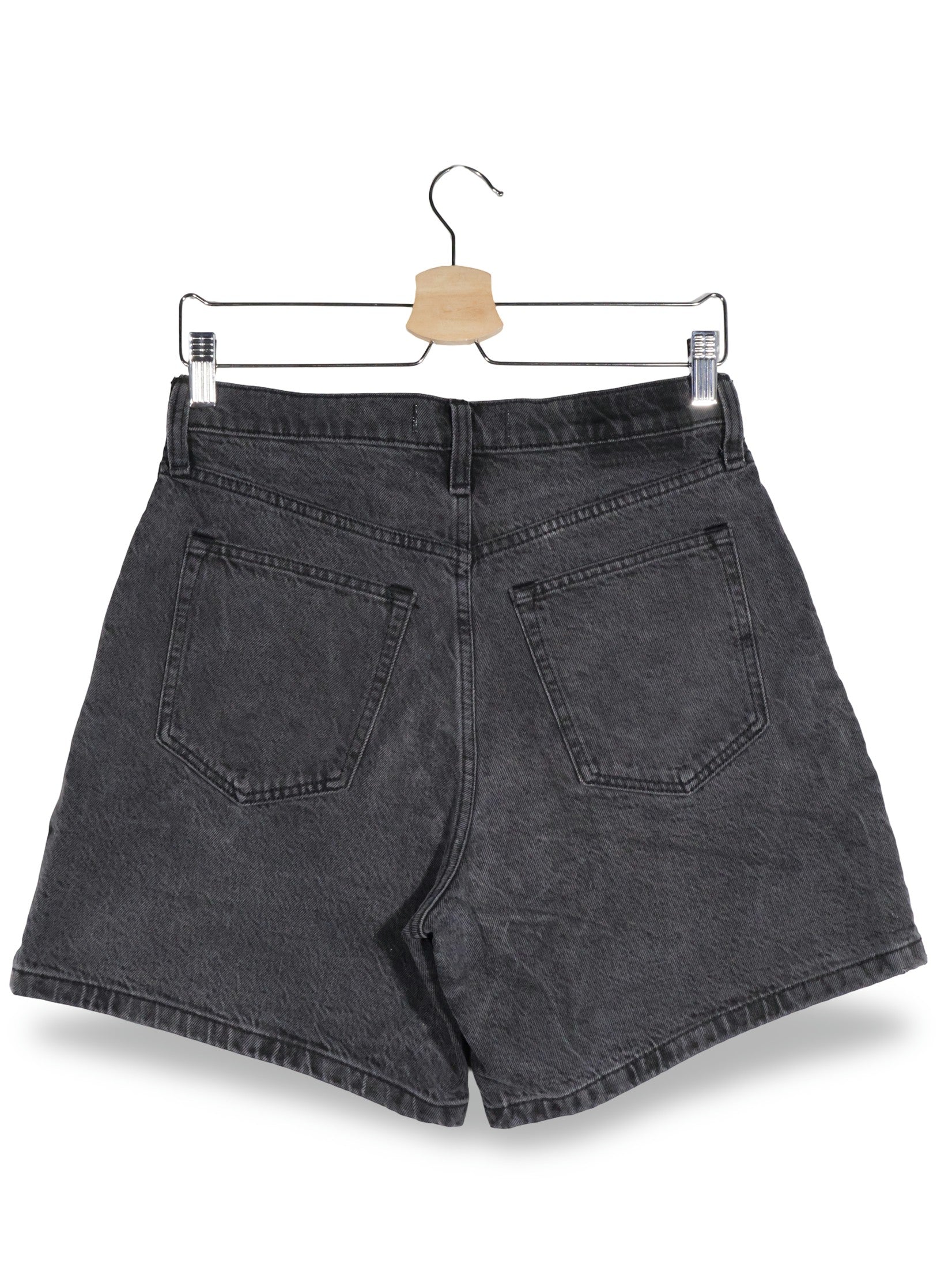 Blugi scurti Abercrombie & Fitch gri închis spălat mărime M vedere din spate second-hand premium