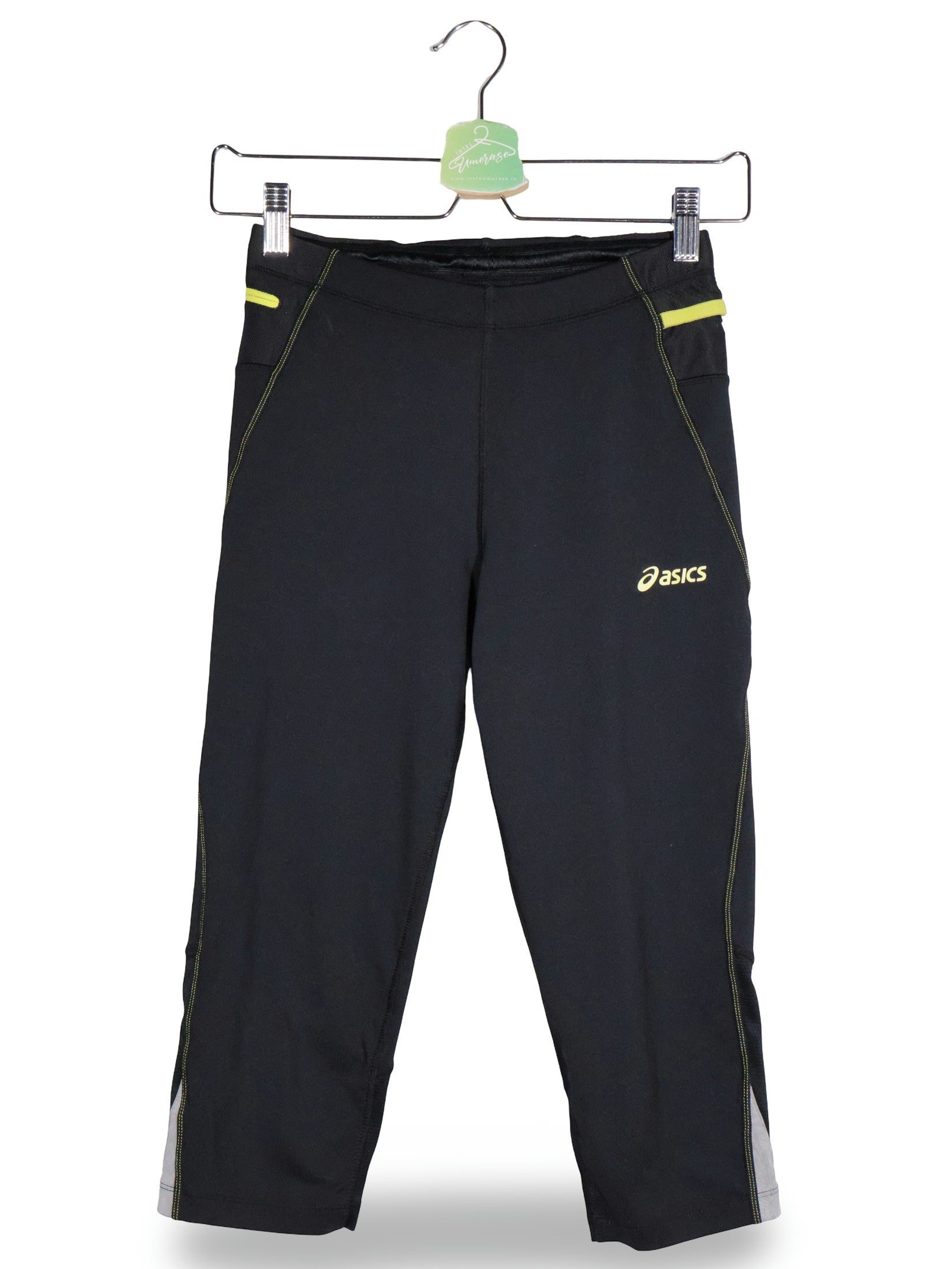 Pantaloni scurti asics negru mărime S vedere din față second-hand premium