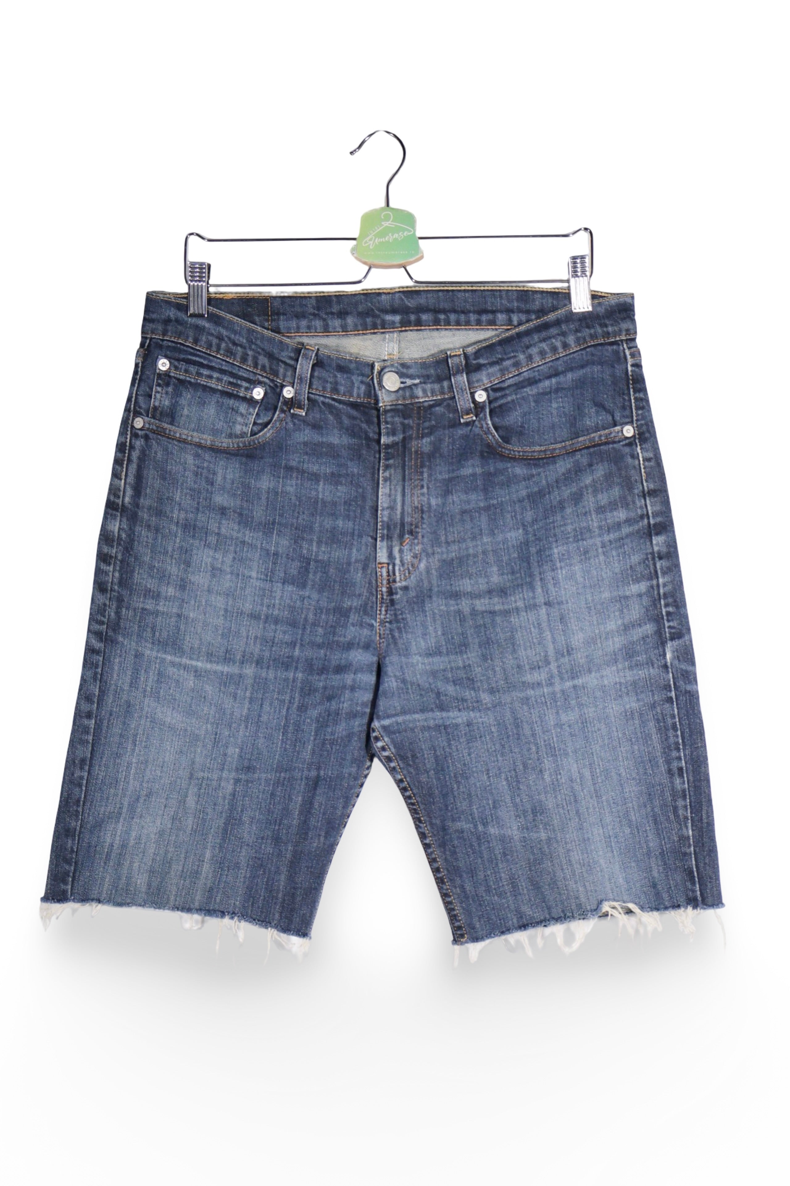 Blugi scurți - Levi's din denim albastru cu tiv decupat – M – Bărbați - fata
