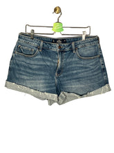 Pantaloni scurti Hollister - marimea XL - Femei