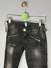 Blugi Replay - marimea W24 XS