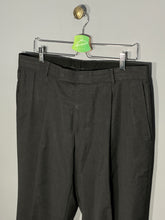 Pantaloni Hugo Boss - marimea L