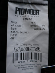 Blugi Pioneer - marimea L W36/L30 - Barbati