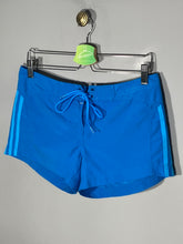 Pantaloni scurti Adidas - marimea M