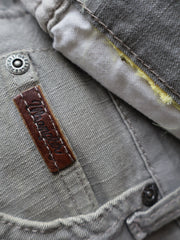 Blugi scurti Wrangler - marimea S - Barbati
