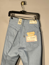 Blugi Levi's 2/3 marimea W28 - Femei - Intre Umerase