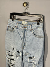 Blugi Levi's 726 - marimea W31/L32 - Femei - Intre Umerase