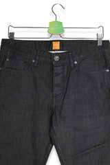 BOSS – blugi – detaliu – second-hand premium