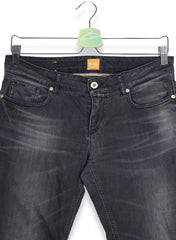 Hugo Boss – blugi – detaliu – second-hand premium