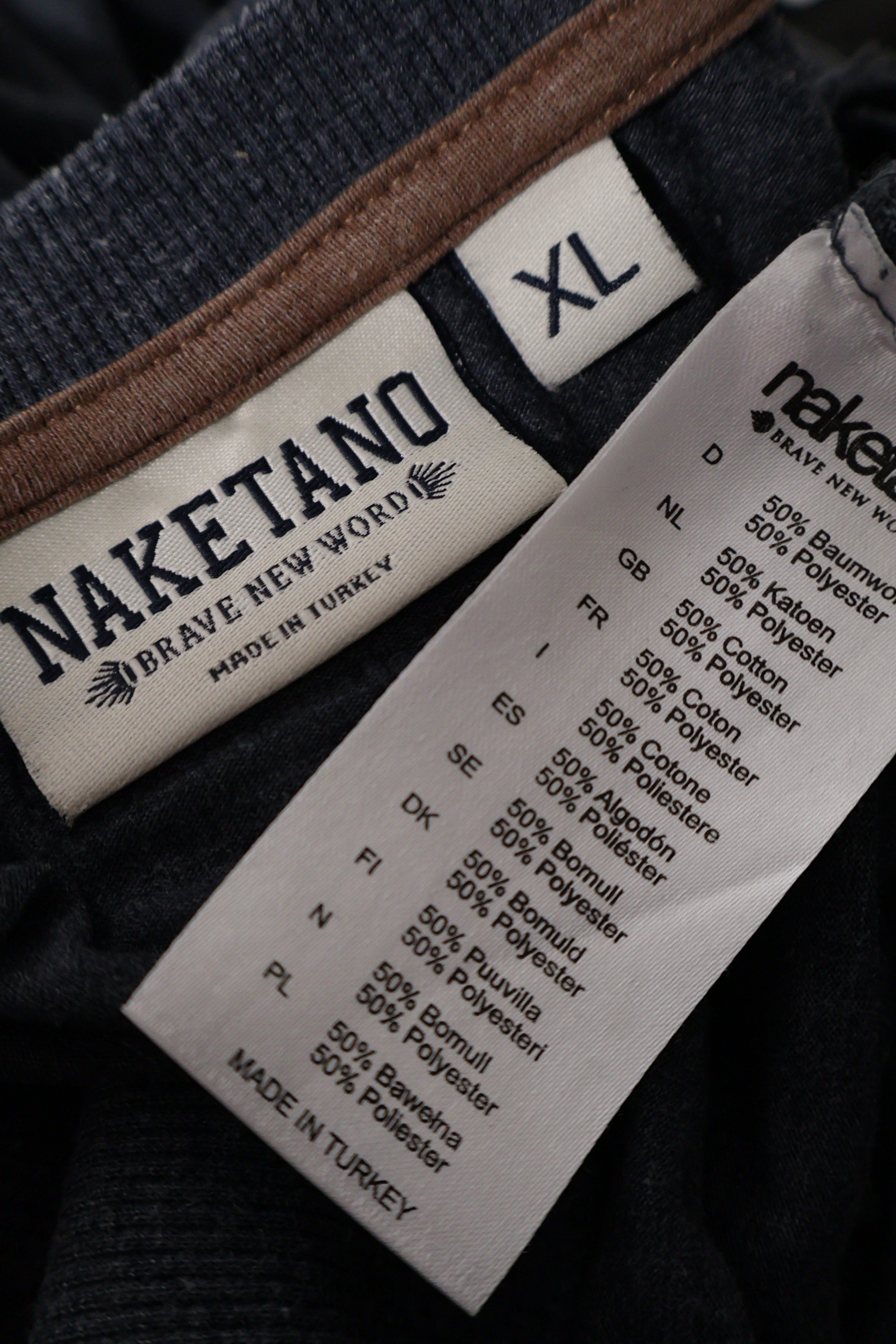 Eticheta marime si compozitie (rotita dreapta) - Tricou - Naketano gri antracit din jerseu – XL – Femei