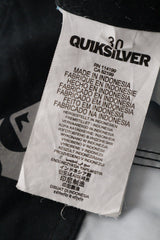 Eticheta marime si compozitie (rotita dreapta) - Pantaloni scurți - Quiksilver boardshorts grafice bleu-violet – S – Bărbați