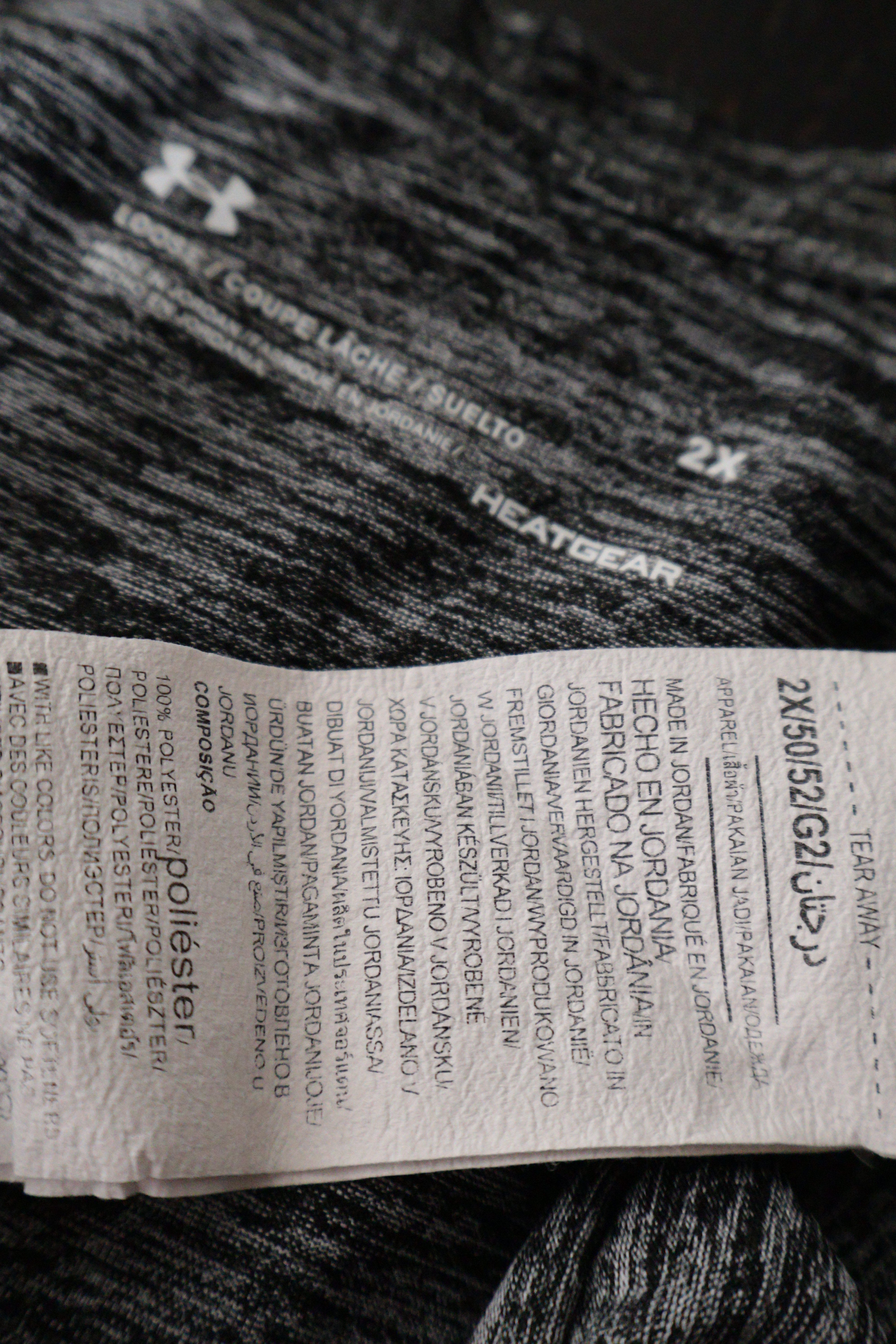 Eticheta marime si compozitie (rotita dreapta) - Maiou - Under Armour gri închis melanj din poliester, cu croială lejeră – XXL – Femei