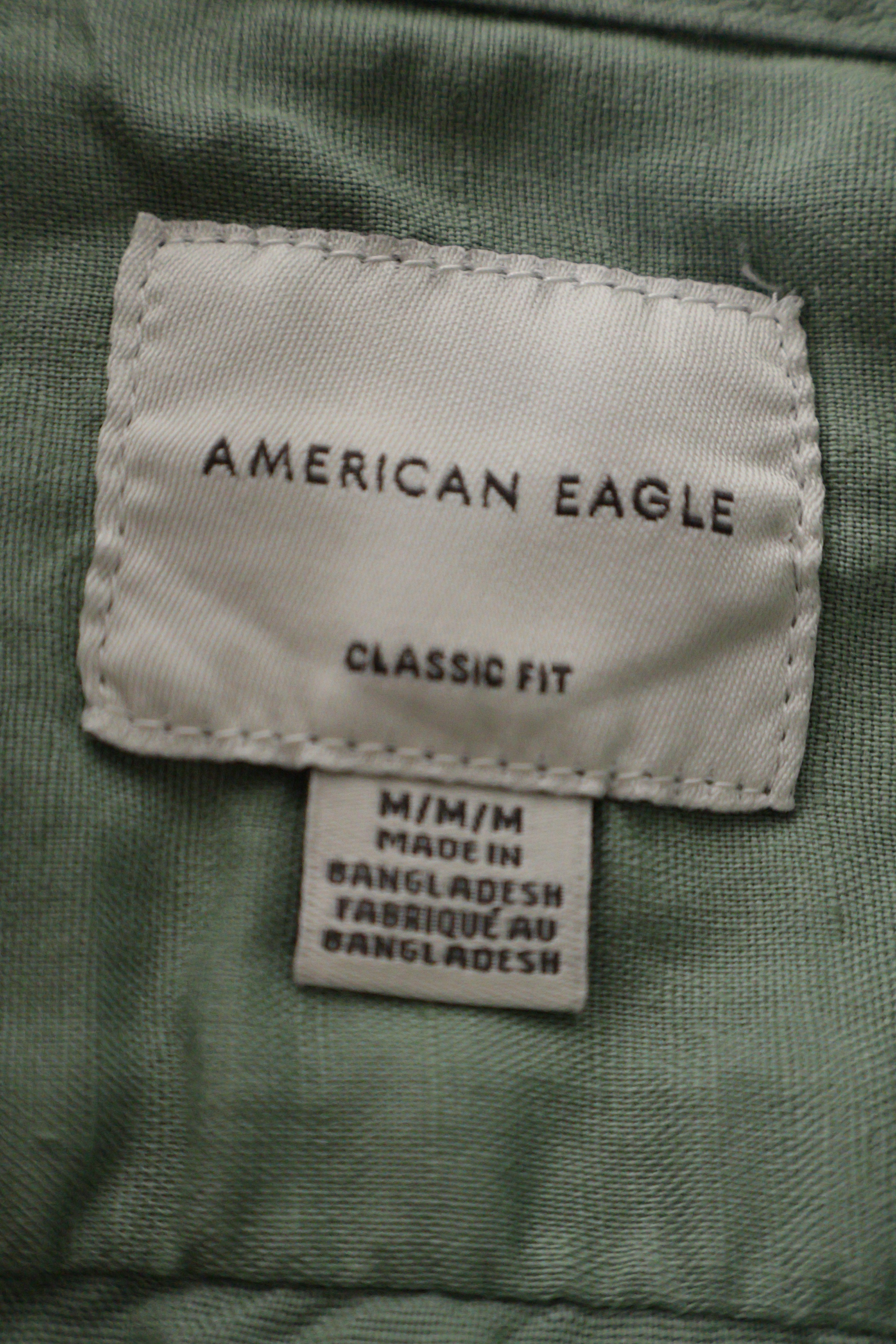 Eticheta marime si compozitie (rotita dreapta) - Cămașă - American Eagle verde salvie din bumbac cu guler tunica – M – Bărbați