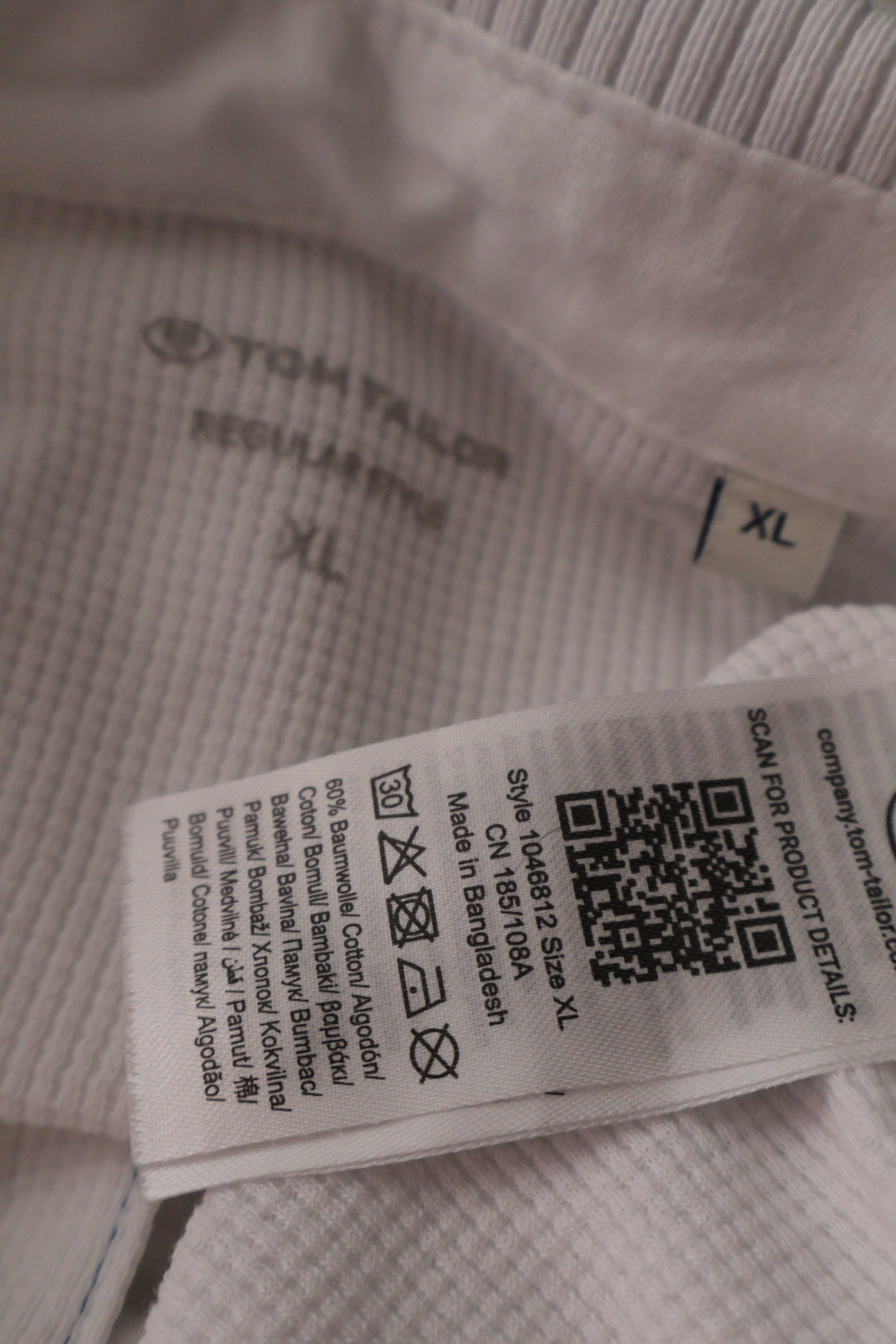 Eticheta marime si compozitie (rotita dreapta) - Tricou - Tom Tailor alb din bumbac cu guler polo – XL – Bărbați