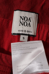 Eticheta marime si compozitie (rotita dreapta) - Rochie - Noa Noa roșie plisată cu croială feminină – S – Femei