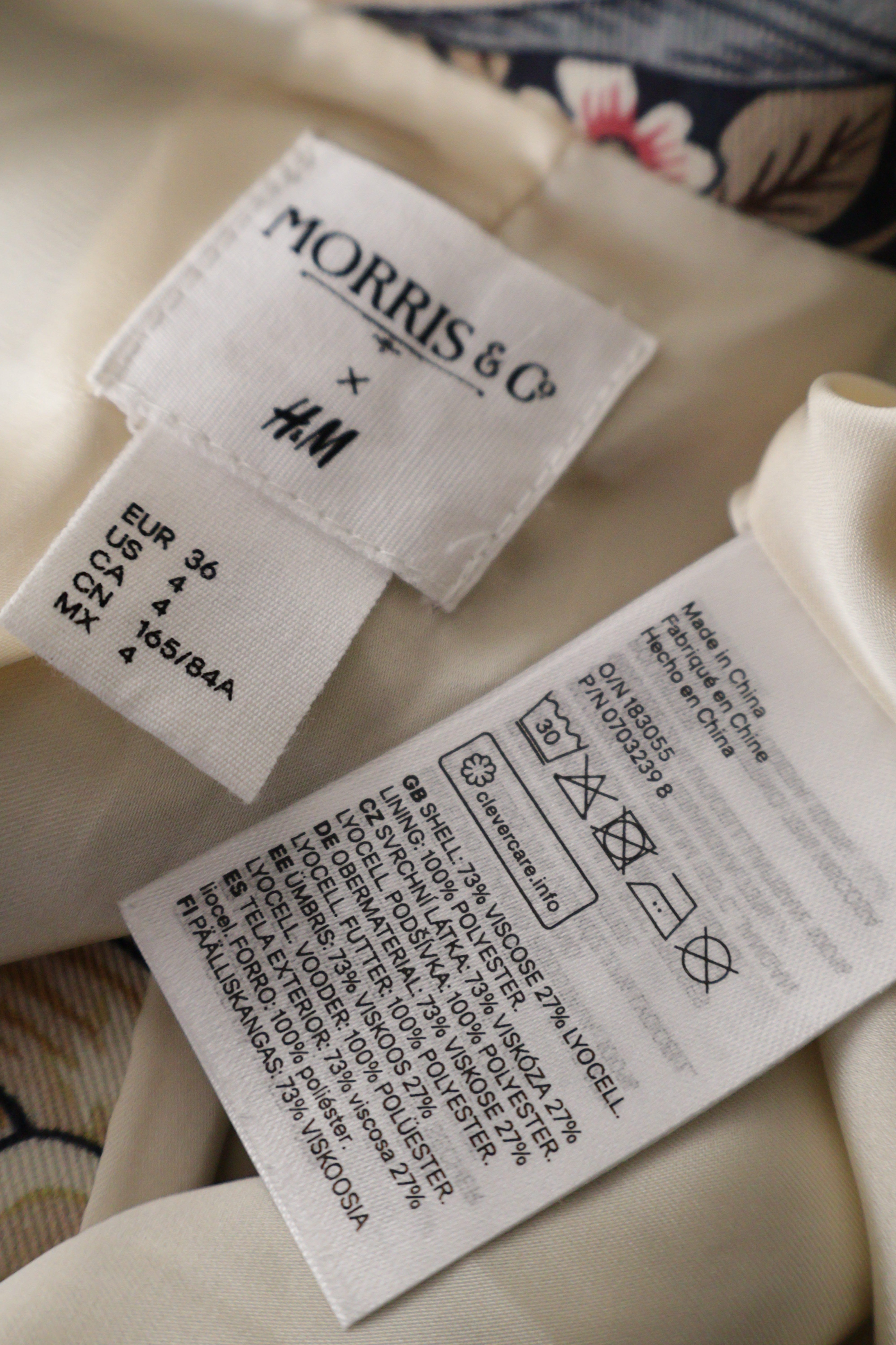 Eticheta marime si compozitie (rotita dreapta) - Sacou - Premium imprimat floral cu linie lejera – S – Femei