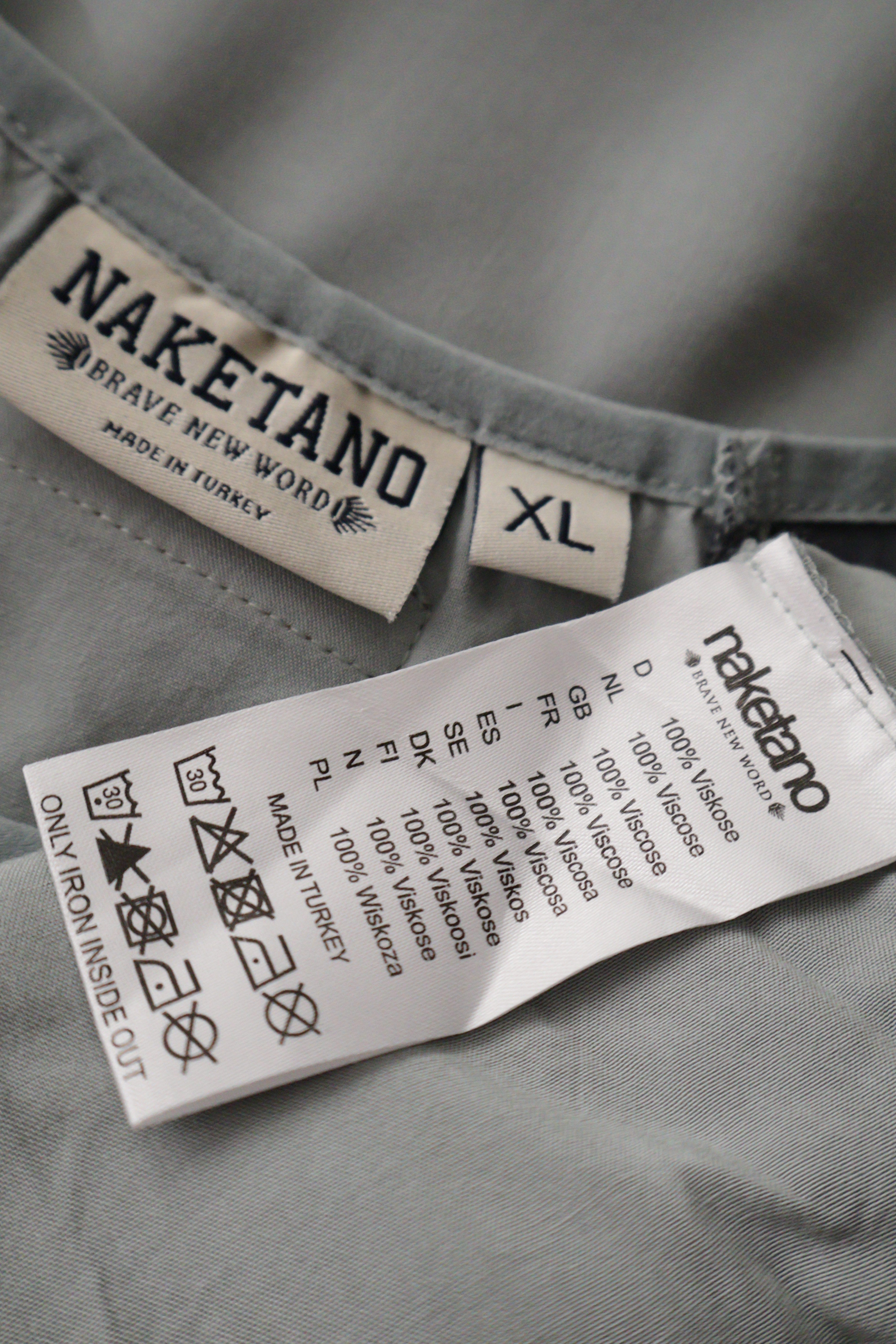 Eticheta marime si compozitie (rotita dreapta) - Bluză - Naketano gri din viscoza cu croiala raglan – XL – Bărbați