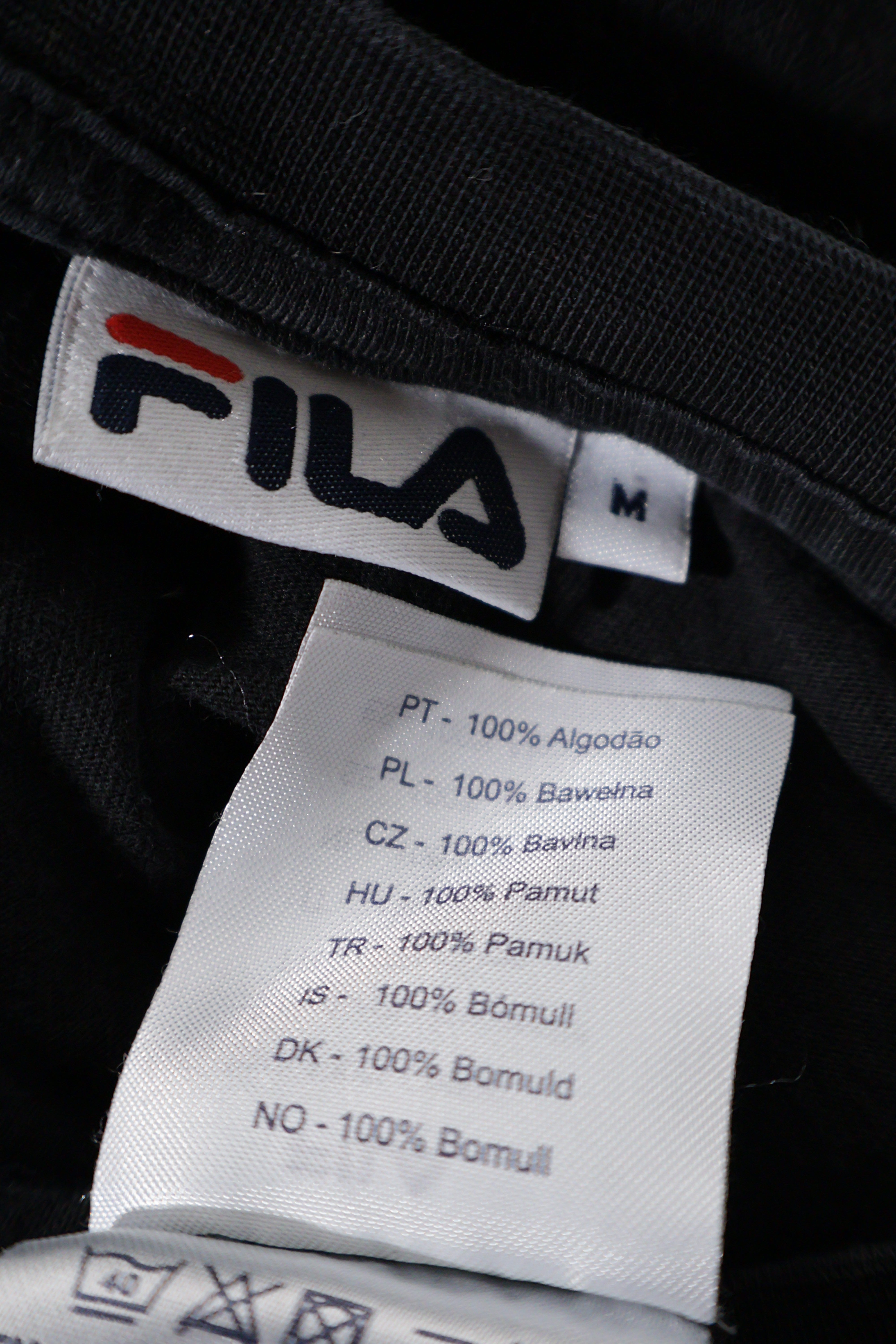 Eticheta marime si compozitie (rotita dreapta) - Tricou - FILA negru din bumbac cu croială simplă – M – Femei