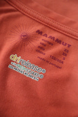 Tricou Mammut coral mărime XS etichetă mărime și compoziție second-hand premium