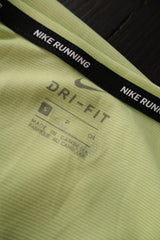 Tricou Nike verde deschis mărime S etichetă mărime și compoziție second-hand premium