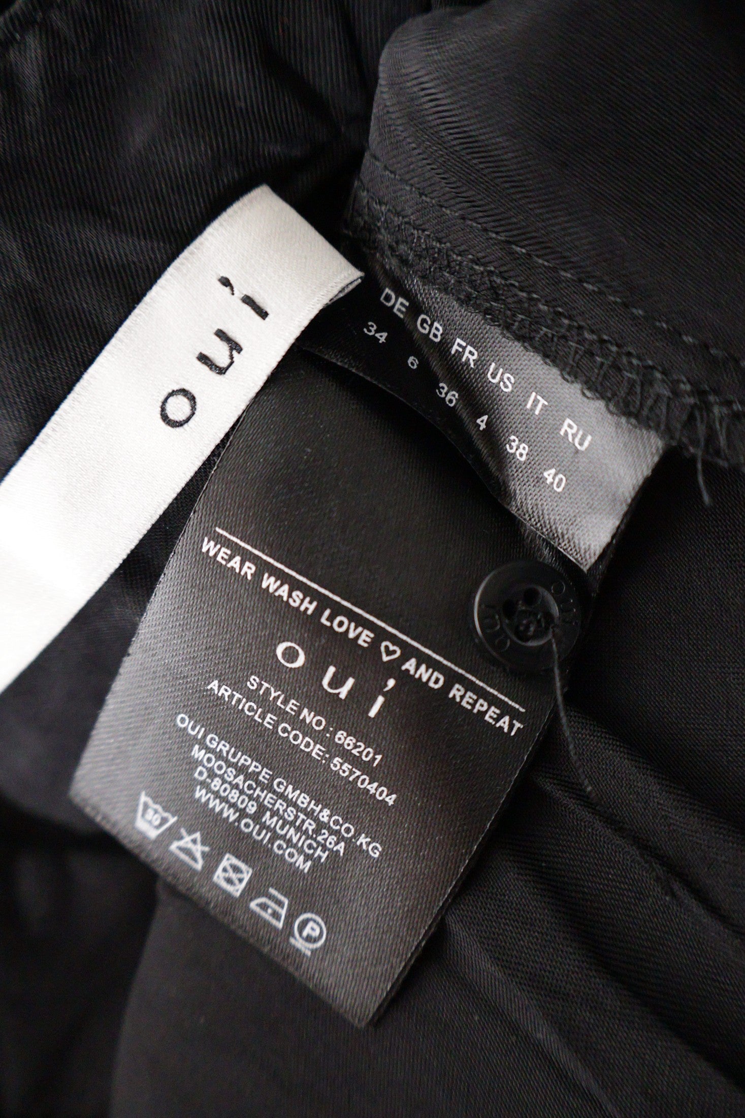 Rochie oui negru mărime M etichetă mărime și compoziție second-hand premium