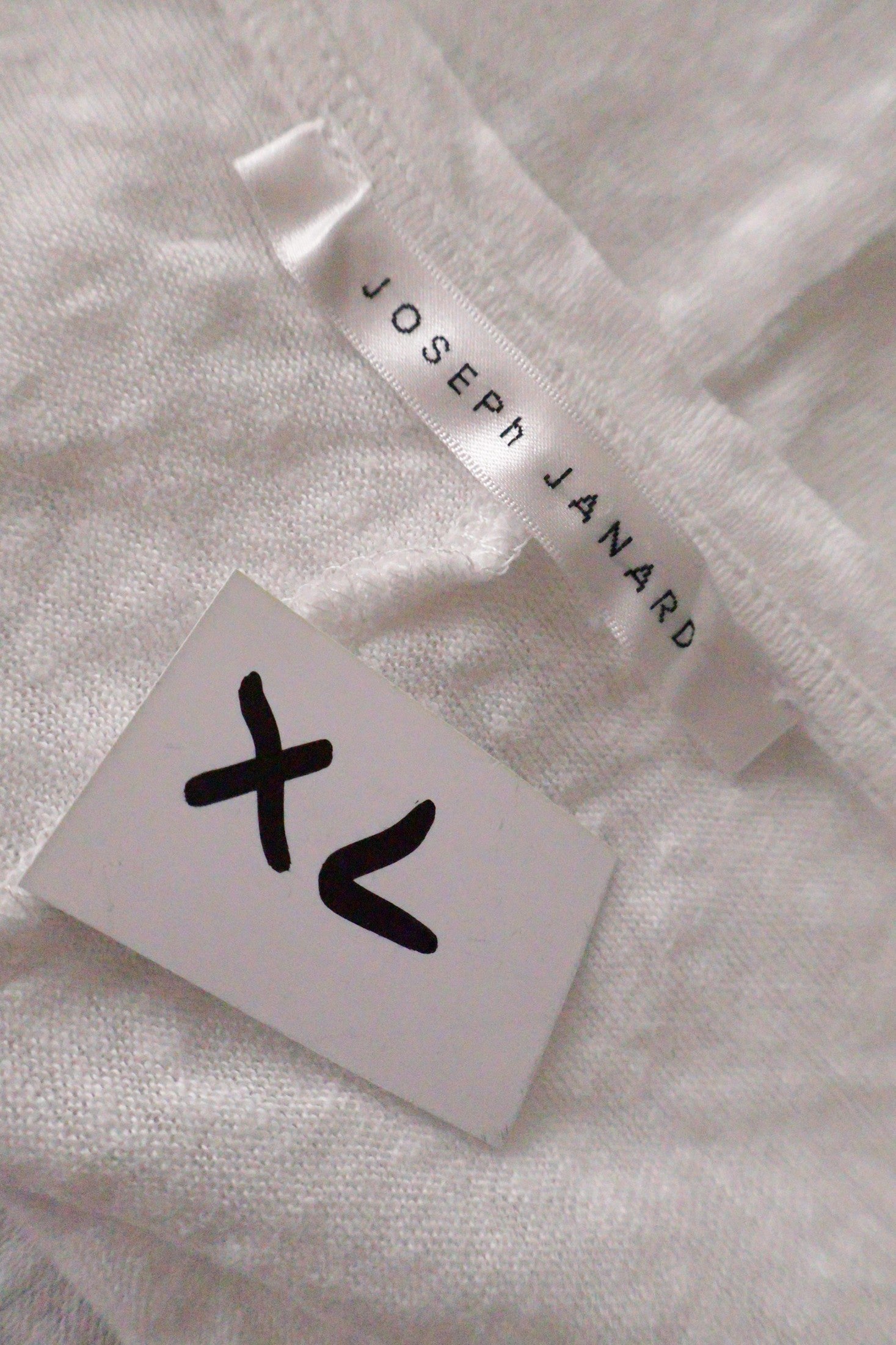 Tricou JOSEPH JANARD alb mărime XL etichetă mărime și compoziție second-hand premium