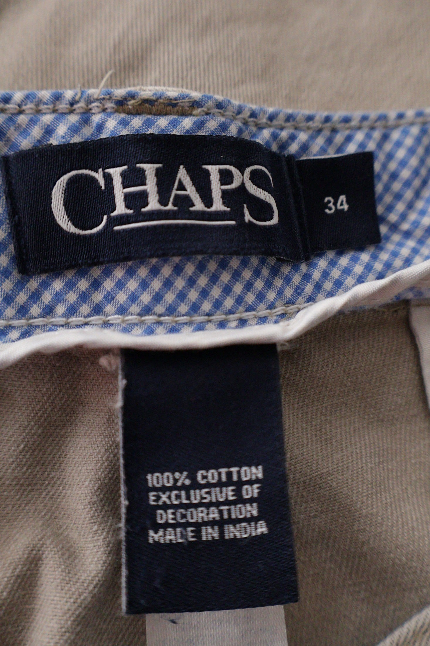 Pantaloni scurti CHAPS bej mărime M etichetă mărime și compoziție second-hand premium