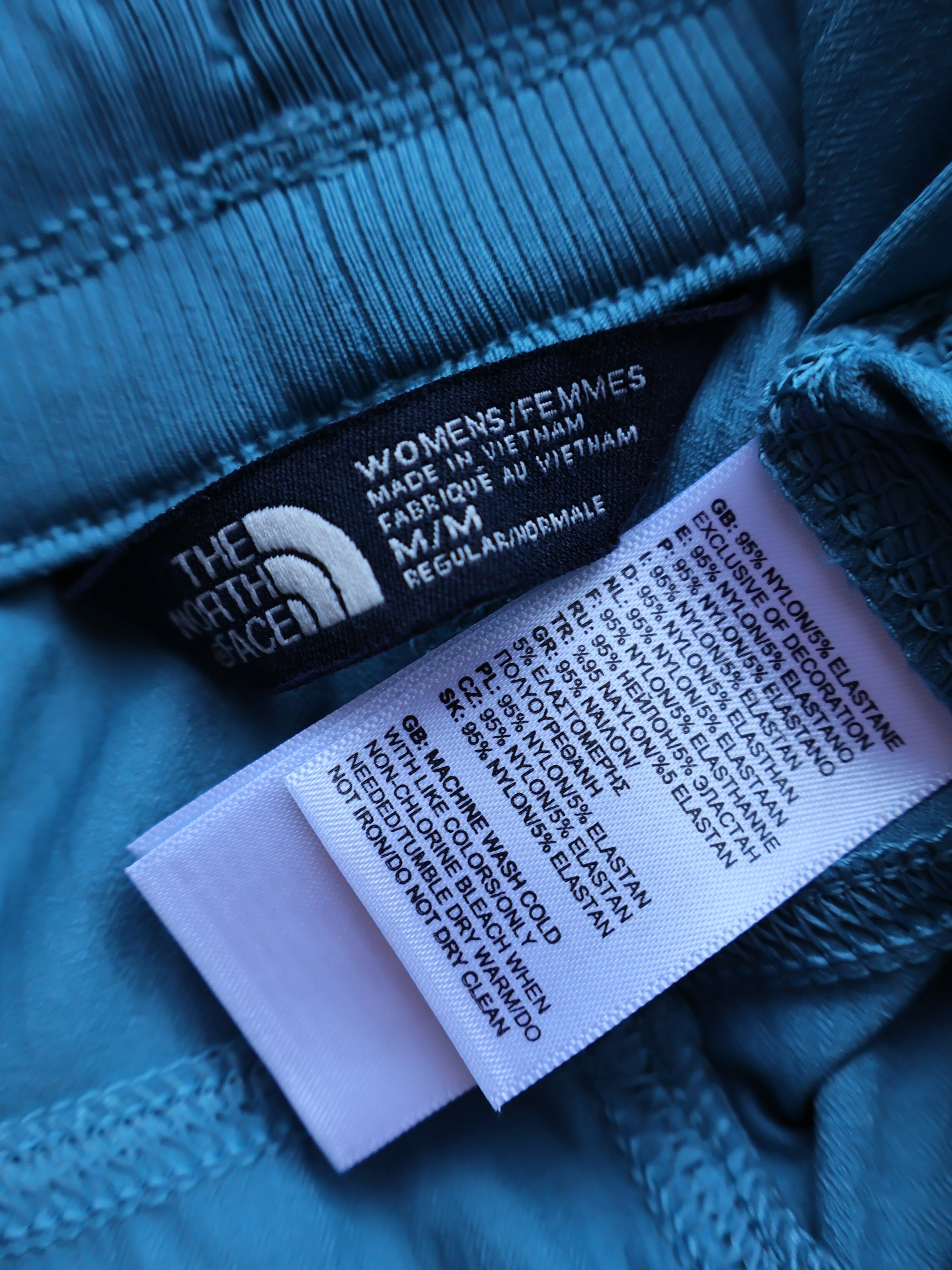 Eticheta marime si compozitie - Pantaloni The North Face - M - Femei