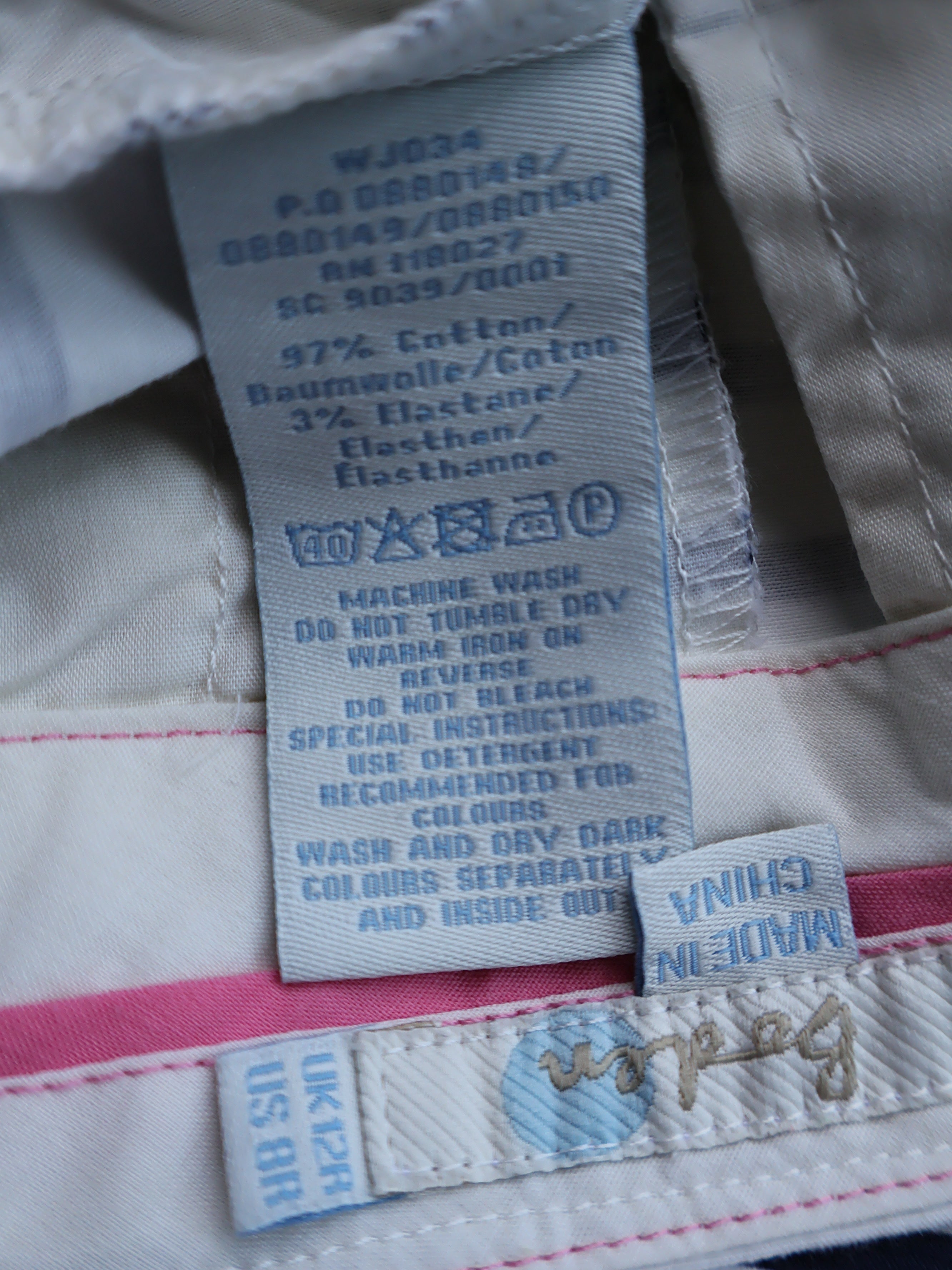 Eticheta marime si compozitie - Pantaloni scurti Baden - M - Femei