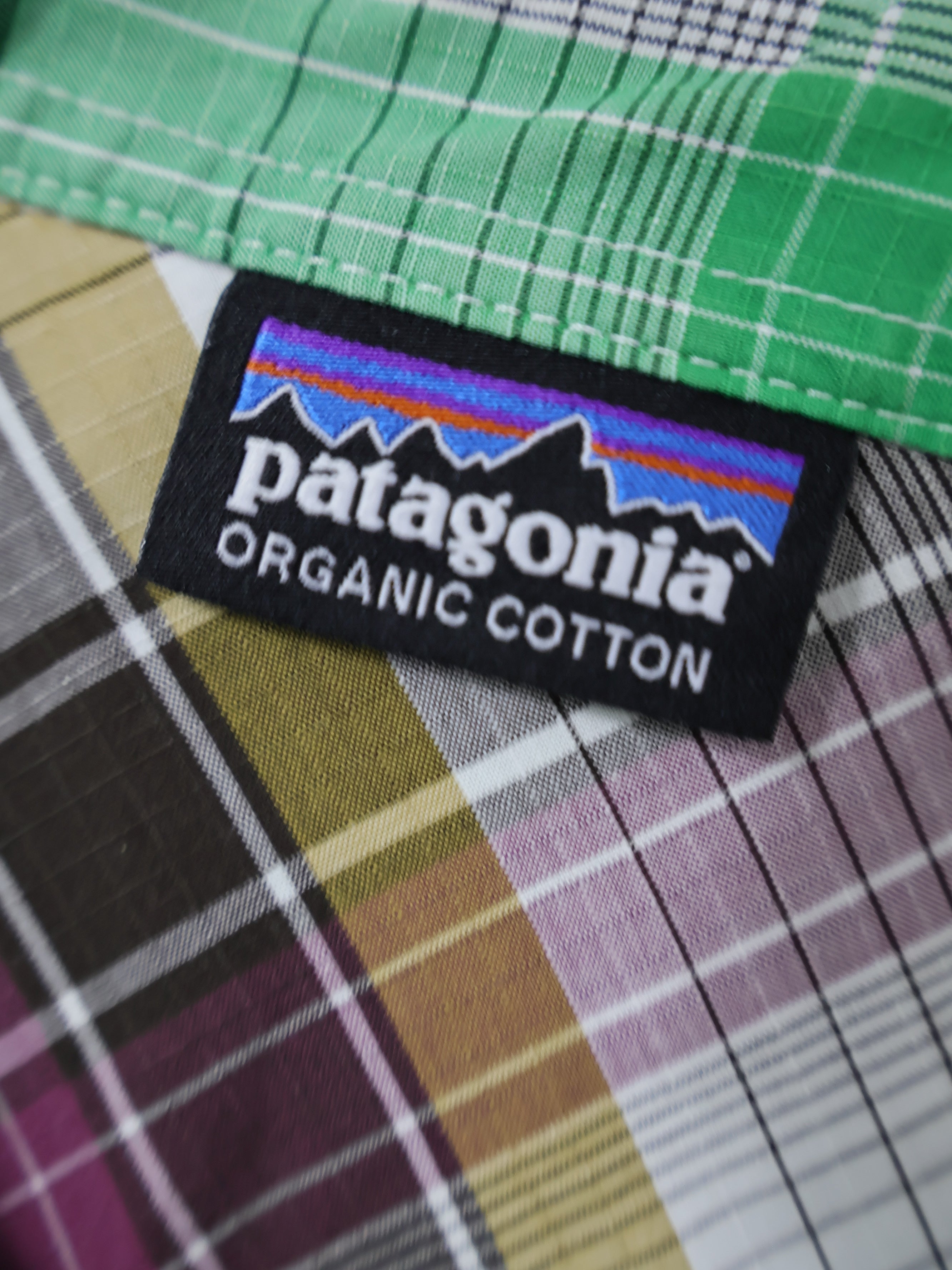 Eticheta marime si compozitie - Camasa Patagonia - L - Barbati